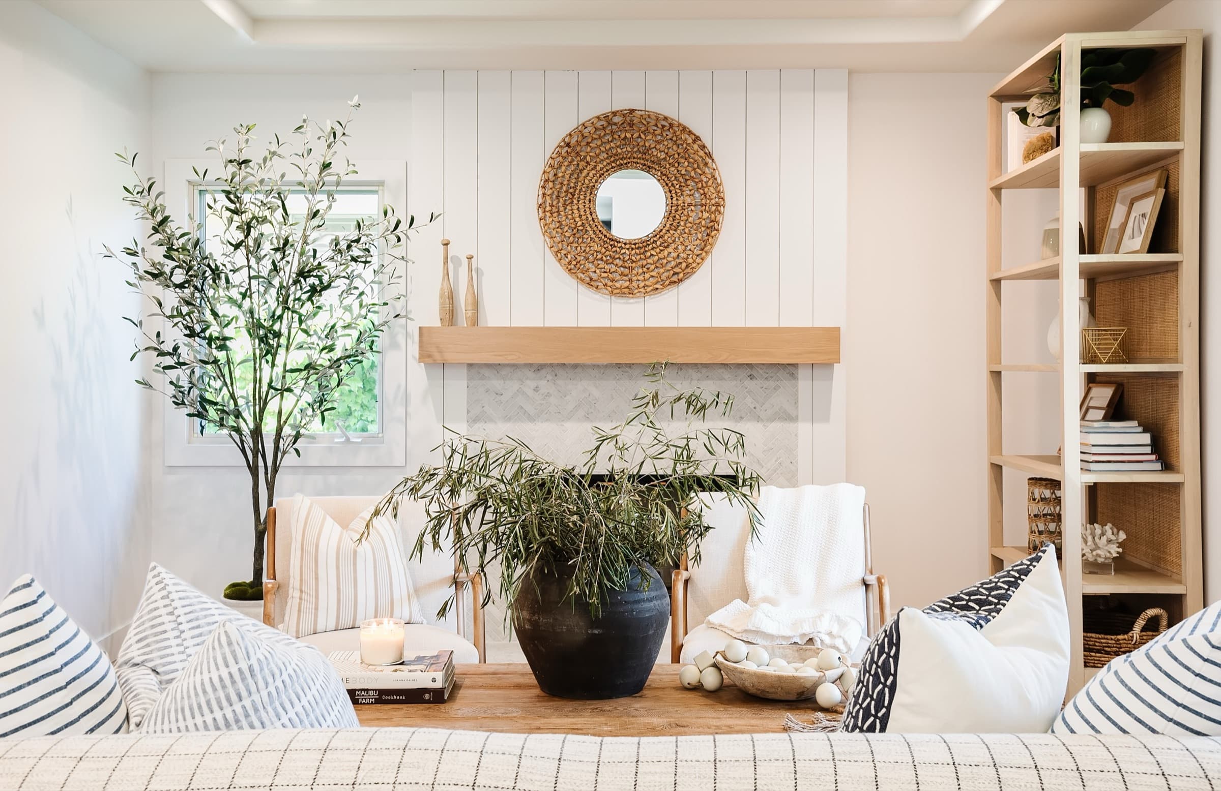 A warm, welcoming luxury Austin entryway